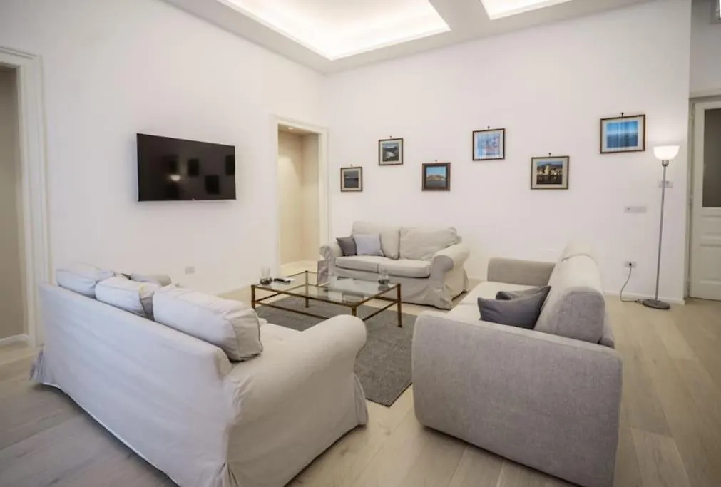 Luxury Apartment In Naples 0*,